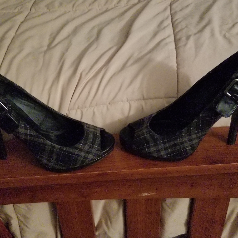 Women's 4" heel